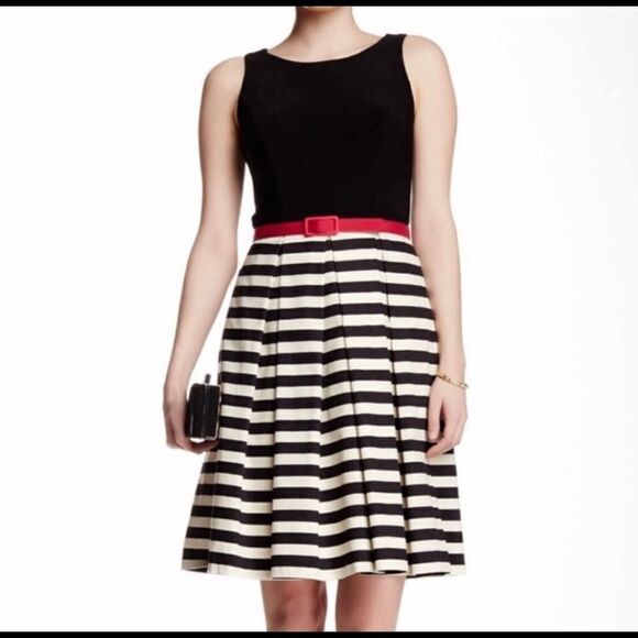 Eliza J Black/Cream Striped Skirt Fit And Flare‎ Dress Size 0 NEW With Tags - Picture 1 of 16